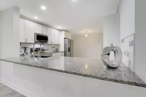372 Maplecrest Cir, Jupiter, FL 33458 photo 17