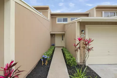 372 Maplecrest Cir, Jupiter, FL 33458 photo 2
