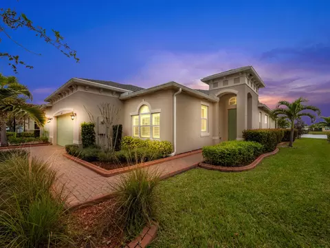 12903 SW Lake Fern Cir, Port Saint Lucie, FL 34987