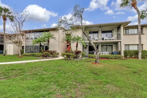 15484 Lakes Of Delray Blvd #106, Delray Beach, FL 33484