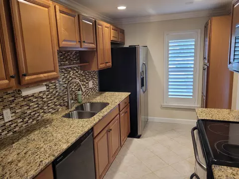 973 NW Spruce Ridge Dr #2, Stuart, FL 34994 photo 5