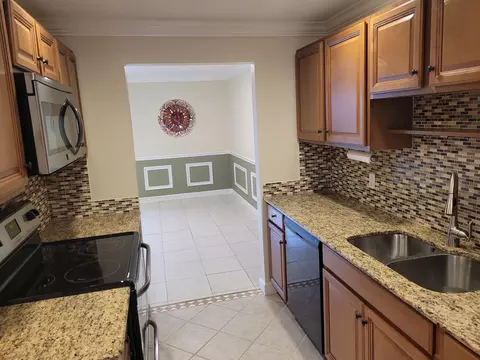 973 NW Spruce Ridge Dr #2, Stuart, FL 34994 photo 6