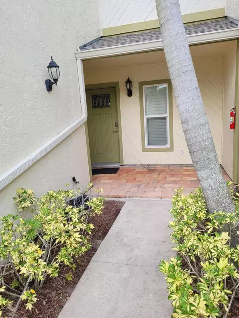 973 NW Spruce Ridge Dr #2, Stuart, FL 34994 photo 2