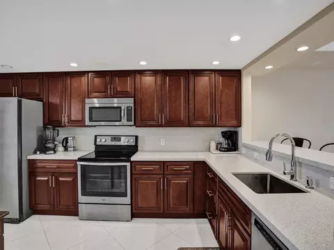 3010 N Course Dr #903, Pompano Beach, FL 33069 photo 5