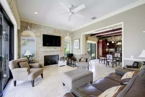 6069 SE Oakmont Pl, Stuart, FL 34997 photo 8