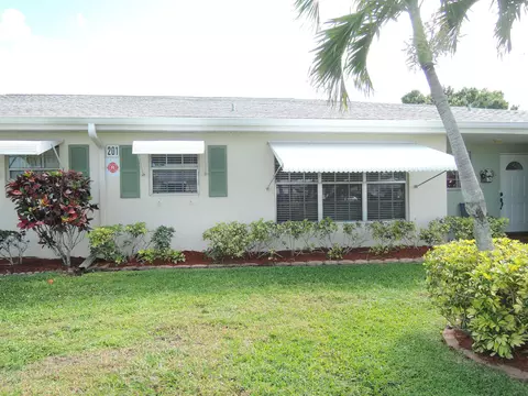 201 Manatee Ln #C, Fort Pierce, FL 34982