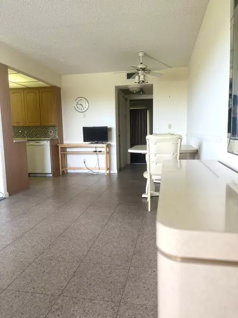 4092 Wolverton E, Boca Raton, FL 33434 photo 4