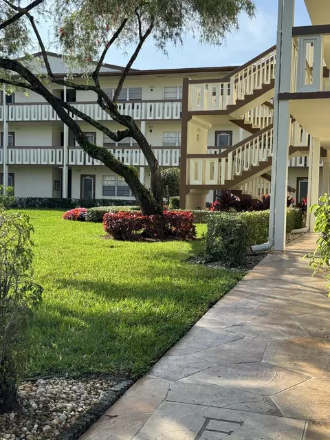 204 Mansfield E #204, Boca Raton, FL 33434 photo 2