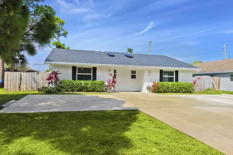 6029 Eberts St, Jupiter, FL 33458