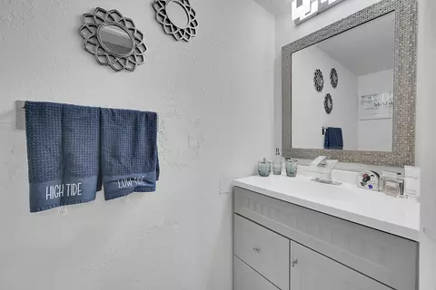 1350 W 53rd St #17, Hialeah, FL 33012 photo 11