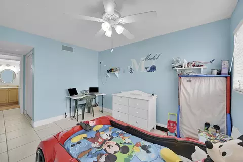 1350 W 53rd St #17, Hialeah, FL 33012 photo 15