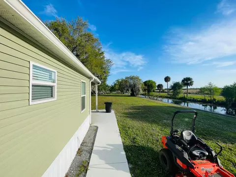 1121 Orange Loop, Okeechobee, FL 34974 photo 13