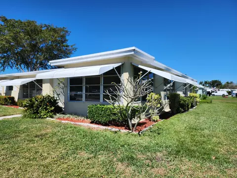 217 High Point Ter W #D, Delray Beach, FL 33445