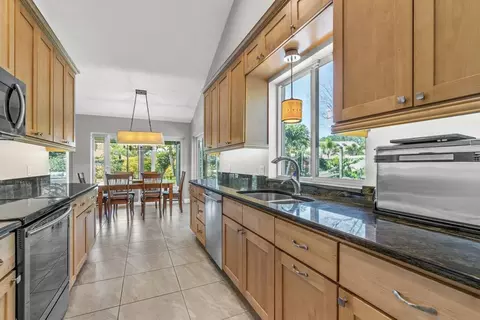 222 Cape Pointe Cir, Jupiter, FL 33477 photo 4