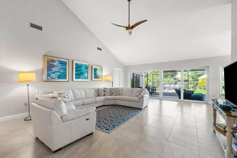 222 Cape Pointe Cir, Jupiter, FL 33477