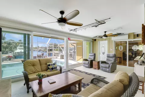147 Gulfstream Dr, Tequesta, FL 33469 photo 21
