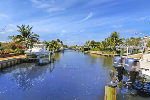147 Gulfstream Dr, Tequesta, FL 33469 photo 11