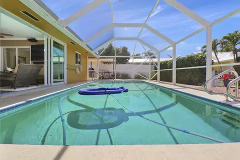 147 Gulfstream Dr, Tequesta, FL 33469 photo 18