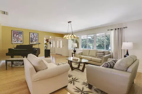 147 Gulfstream Dr, Tequesta, FL 33469 photo 24