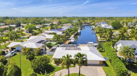 147 Gulfstream Dr, Tequesta, FL 33469 photo 7