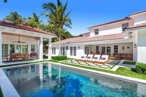 220 Dyer Rd, West Palm Beach, FL 33405
