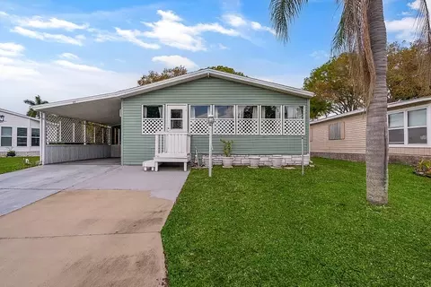 1131 Sabal Palm Ln, Barefoot Bay, FL 32976