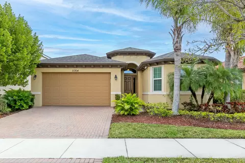 11304 SW Barton Way W, Port Saint Lucie, FL 34987