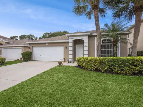 2432 SE Springtree Pl, Stuart, FL 34997 photo 3