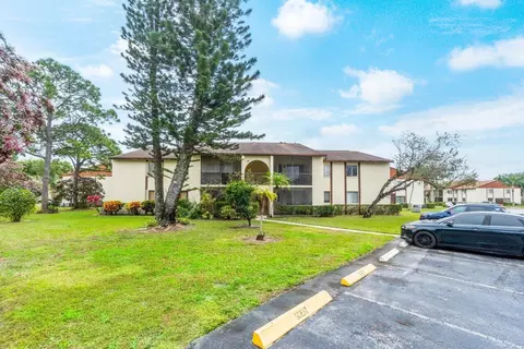 4723 Sable Pine Cir #B1, West Palm Beach, FL 33417