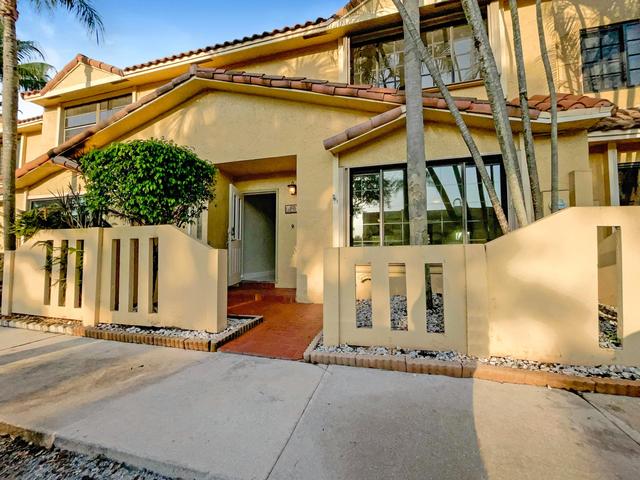 3949 NW 94th Ter #3949, Sunrise, FL 33351