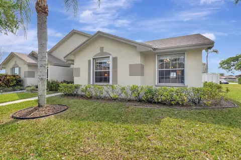 9483 Boca Gardens Cir S #B, Boca Raton, FL 33496