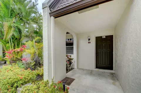 115 Lake Susan Dr, West Palm Beach, FL 33411