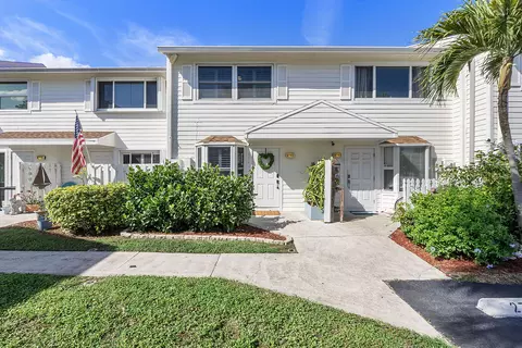 2781 NE 15 St, Pompano Beach, FL 33062