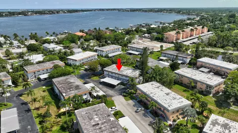 2950 SE Ocean #8-5, Stuart, FL 34996