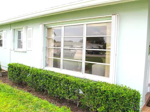 220 E High Point Ct E #C, Delray Beach, FL 33445 photo 2