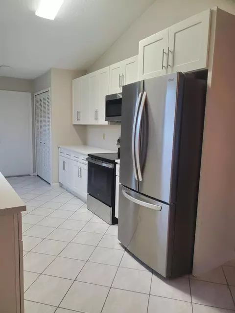 6960 SE Lillian Ct, Stuart, FL 34997 photo 5