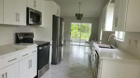 6960 SE Lillian Ct, Stuart, FL 34997