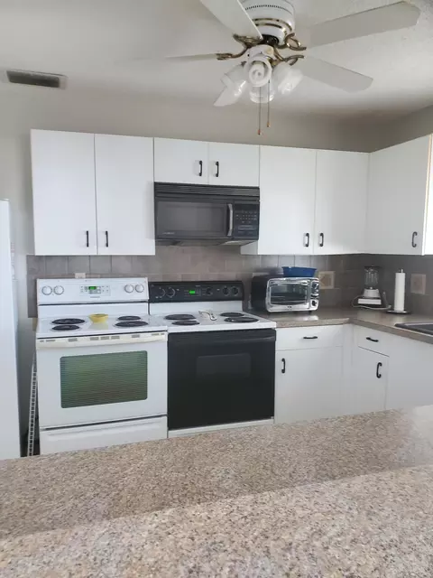 6960 SE Lillian Ct, Stuart, FL 34997 photo 37