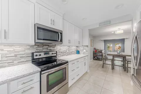 338 SW Winnachee Dr, Stuart, FL 34994 photo 15