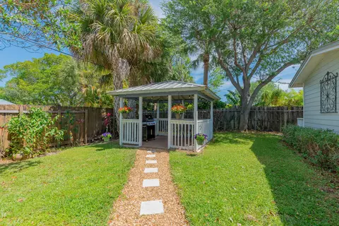 338 SW Winnachee Dr, Stuart, FL 34994 photo 33