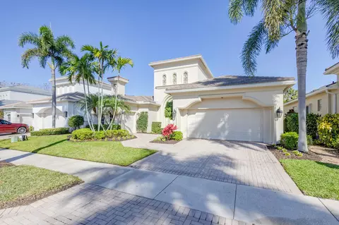 141 Via Paradisio, Palm Beach Gardens, FL 33418