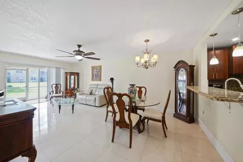 9818 Marina Blvd #1205, Boca Raton, FL 33428