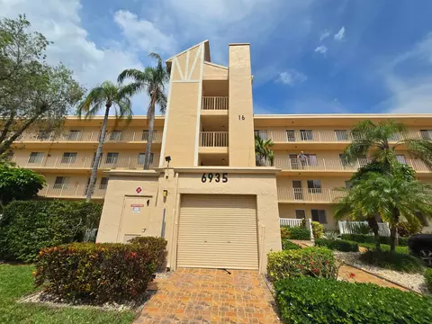 6935 Huntington Ln #108, Delray Beach, FL 33446