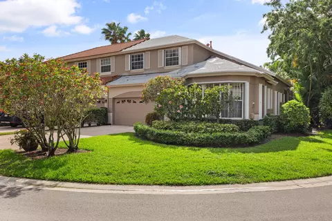26 Porta Vista Cir, Palm Beach Gardens, FL 33418
