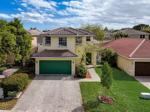 4042 Crescent Creek Pl, Coconut Creek, FL 33073
