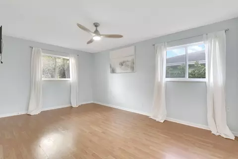 366 Maple Ave, Tequesta, FL 33469 photo 29