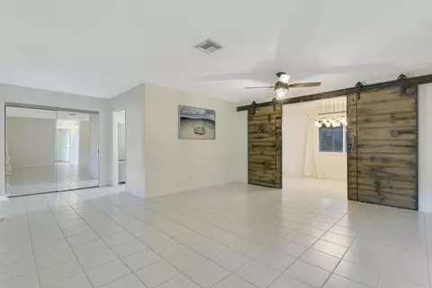 366 Maple Ave, Tequesta, FL 33469 photo 10