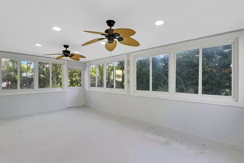 366 Maple Ave, Tequesta, FL 33469 photo 30