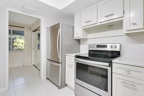 366 Maple Ave, Tequesta, FL 33469 photo 21