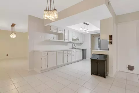 366 Maple Ave, Tequesta, FL 33469 photo 17